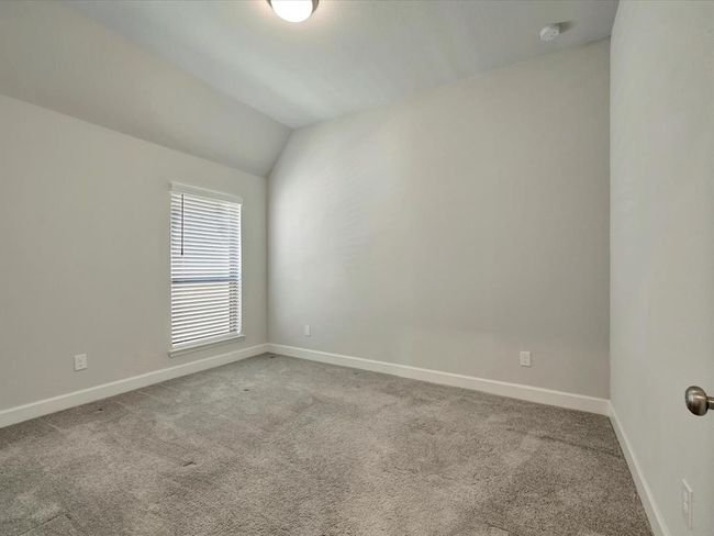 Guest Bedroom 1 | Image 23