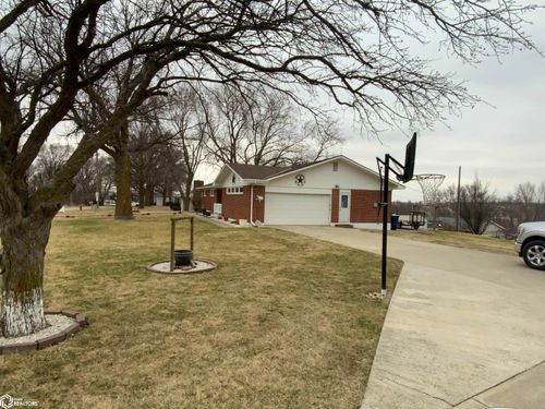 1526 S Main St, Denison, IA, 51442-2538 | Card Image