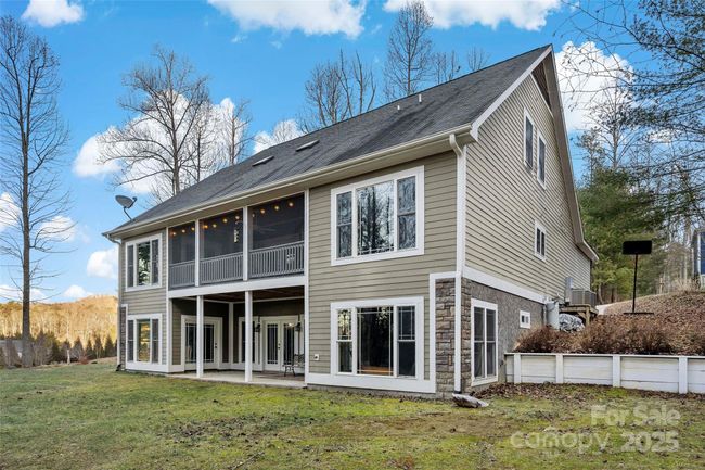 53 Sovereign Ln, House other with 3 bedrooms, 5 bathrooms and null parking in Fairview NC | Image 4