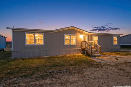 312 Maravillas Dr, Pleasanton, TX, 78064-4557 | Card Image