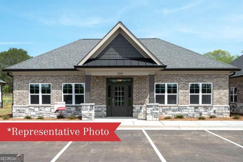 500-1060 Garland Dr, Bogart, GA, 30622-3200 | Card Image