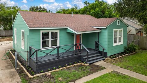 641 Robert Dr, Corpus Christi, TX, 78412-2959 | Card Image