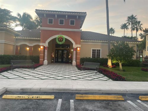 602-4179 N Haverhill Rd, West Palm Beach, FL, 33417-8304 | Card Image