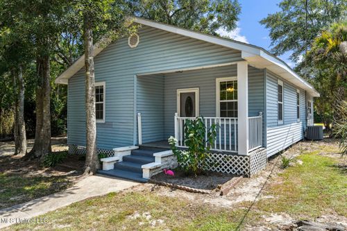 301 N Necaise Avenue, Bay Saint Louis, MS, 39520 | Card Image