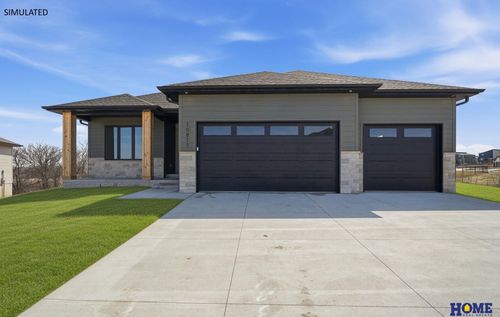829 Regiment Road, Lincoln, NE, 68527 | Card Image