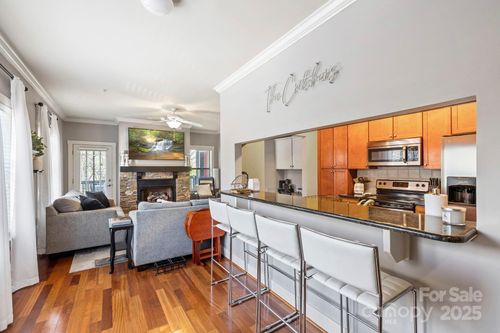 apt-227-9 Kenilworth Knls, Asheville, NC, 28805-1898 | Card Image