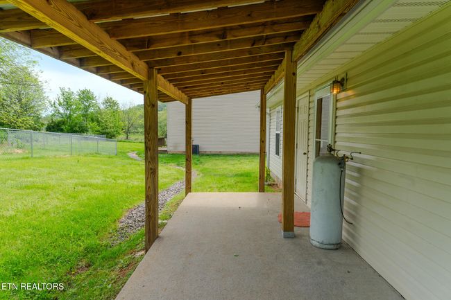 254 Dumplin Ln, Condo with 3 bedrooms, 2 bathrooms and null parking in Kodak TN | Image 27