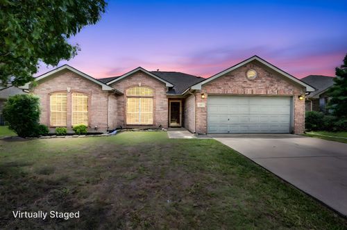 622 Ember Ln, Mansfield, TX, 76063-7665 | Card Image