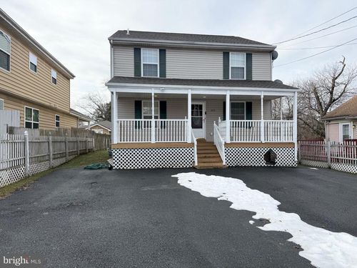 402 Kiamensi Rd, WILMINGTON, DE, 19804-2916 | Card Image