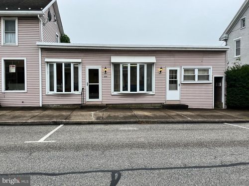 220 E Main St, CAMP HILL, PA, 17011-6389 | Card Image