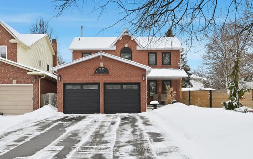 22 Royal Pines Crt, Bowmanville, ON, L1C4P4 | Card Image