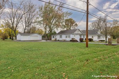 41950 N Lotus Avenue, House other with 3 bedrooms, 1 bathrooms and 3 parking in Antioch IL | Image 2