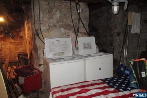 197 Fairmount Ave, Newark, NJ, 07103-2456 | Card Image