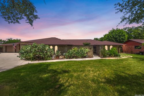 120 Lincoln Dr, Schertz, TX, 78154-1011 | Card Image