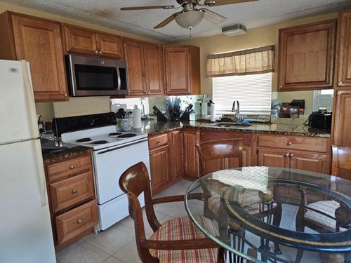 2-1032 E Rd, Loxahatchee Groves, FL, 33470-4841 | Card Image