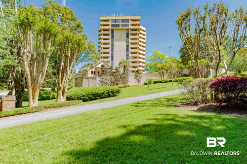 704-100 Tower Dr, Daphne, AL, 36526-7450 | Card Image