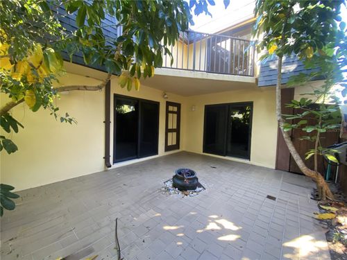 3810 Saxon Dr, NEW SMYRNA BEACH, FL, 32169-3845 | Card Image