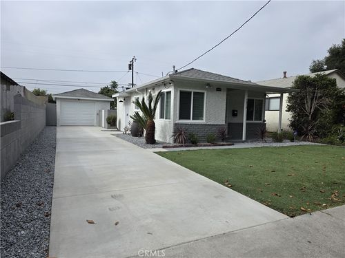 1050 E 72nd St, Long Beach, CA, 90805-1035 | Card Image