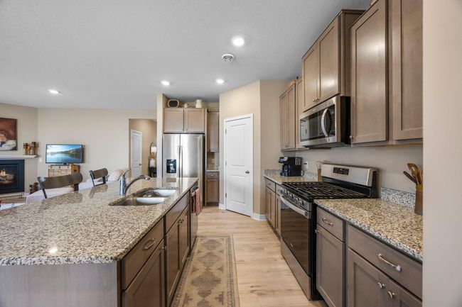 13621 Rosecommon Way, House other with 3 bedrooms, 2 bathrooms and null parking in Rosemount MN | Image 9