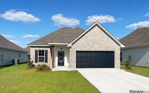28324 Moreau Ln, Denham Springs, LA, 70726-8073 | Card Image