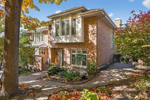 19 Bittern Crt, Rockcliffe, ON, K1L8K9 | Card Image