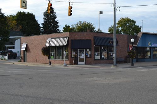 710 Lake St, Roscommon, MI, 48653-7665 | Card Image