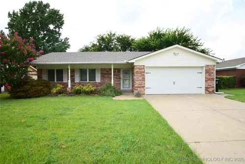 1608 S 1st Pl, Broken Arrow, OK, 74012-5649 | Card Image