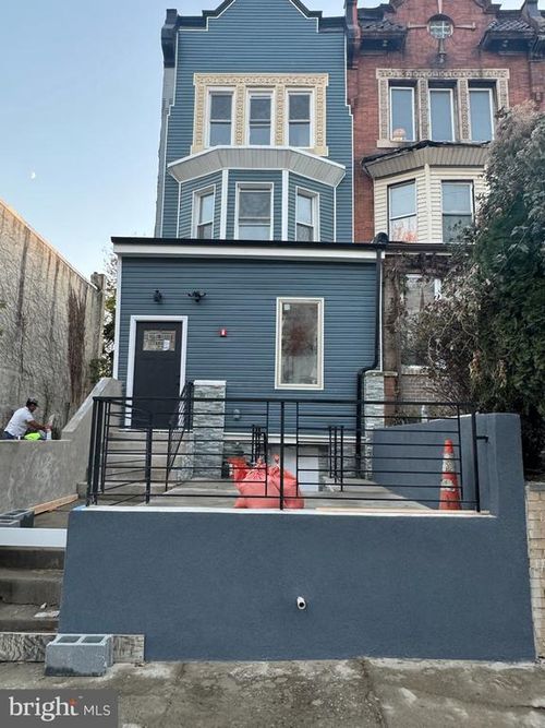 1828 W Venango St, Philadelphia, PA, 19140-4041 | Card Image