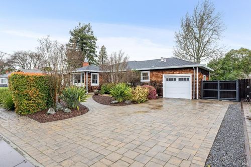 1128 Elm Dr, Novato, CA, 94945-3110 | Card Image