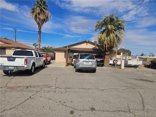 1608 Putnam Ave, North Las Vegas, NV, 89030-1818 | Card Image