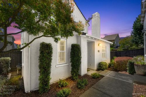 43 Villa Gardens Ct, Roseville, CA, 95678-6057 | Card Image