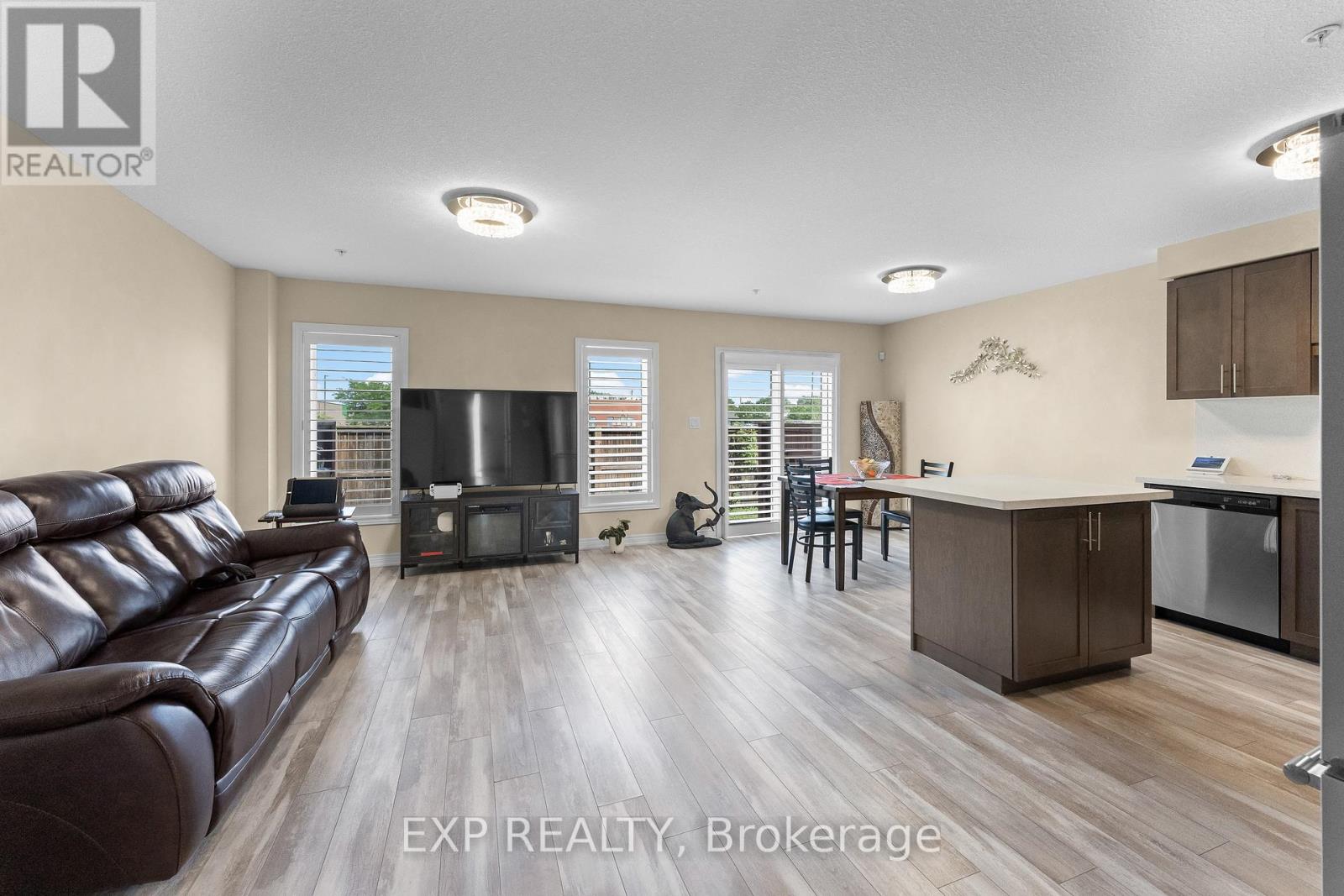 Residential in St. Catharines (Oakdale) 5