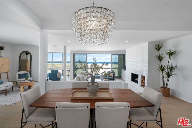 APT-201 - 5205 Ocean Front Walk, Condo with 2 bedrooms, 3 bathrooms and 2 parking in Marina del Rey CA | Image 9