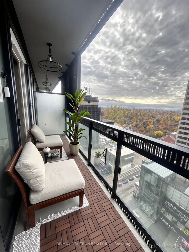 2003 - 8 Eglinton Ave E, Condo with 1 bedrooms, 1 bathrooms and null parking in Toronto ON | Image 5
