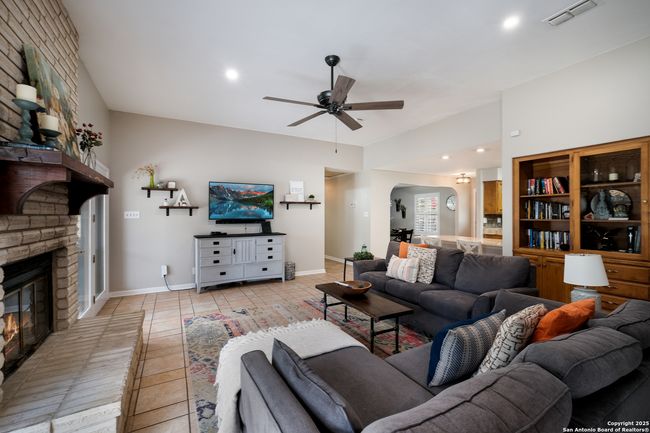 251 Fawn Ln, House other with 3 bedrooms, 2 bathrooms and null parking in Spring Branch TX | Image 11