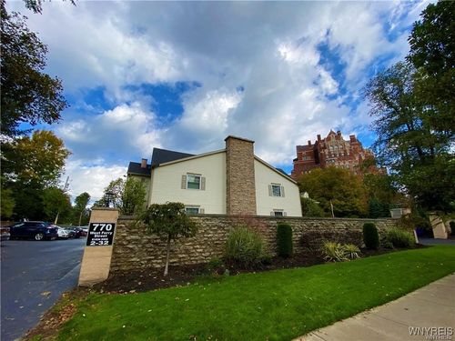 24a-770 W Ferry St, Buffalo, NY, 14222-1692 | Card Image