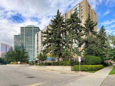 1402 - 5460 Yonge St, Condo with 2 bedrooms, 2 bathrooms and 1 parking in North York ON | Image 1