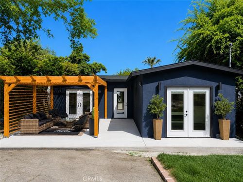 885 Montecito Dr, Los Angeles, CA, 90031-1453 | Card Image