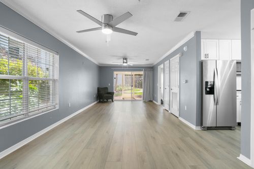 311-4270 Calinda Ln, Niceville, FL, 32578-4557 | Card Image