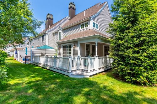 15-15 Hampton Ct, Mashpee, MA, 02649-2294 | Card Image