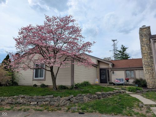 7772 Eagle Valley Pass, Indianapolis, IN, 46214-1556 | Card Image