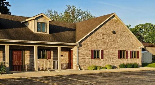 4501 Washington Ave, RACINE, WI, 53405-2750 | Card Image