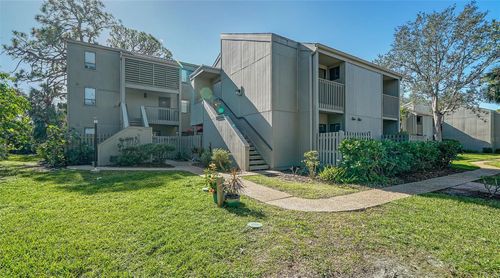 137 Woodland Pl, OSPREY, FL, 34229-9597 | Card Image