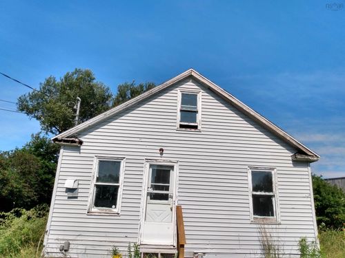 285 Curran St, New Waterford, NS, B1H2Z9 | Card Image