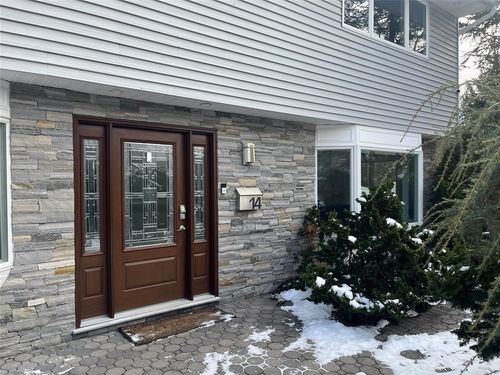 14 Cornfield Ln, Commack, NY, 11725-2702 | Card Image