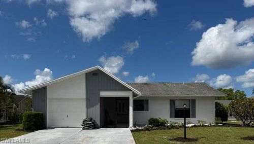 21-107 Blue Ridge Dr, NAPLES, FL, 34112-3726 | Card Image