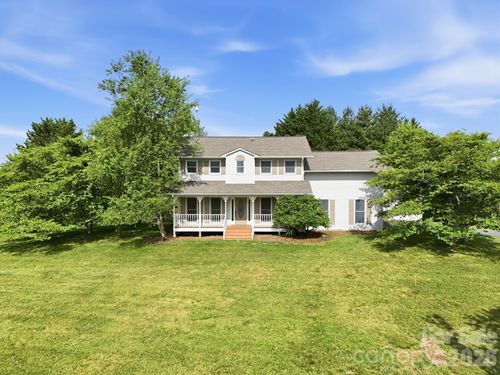 1091 Windswept Ridge Rd, Marshall, NC, 28753-6484 | Card Image