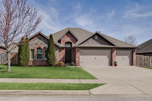 6307 S 58th St, Rogers, AR, 72758-5504 | Card Image