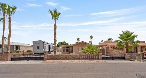 13329 E 43rd St, Yuma, AZ, 85367-6104 | Card Image
