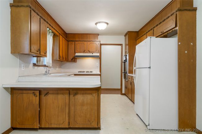 441 S 127 Th East Ave, House other with 3 bedrooms, 2 bathrooms and null parking in Tulsa OK | Image 11